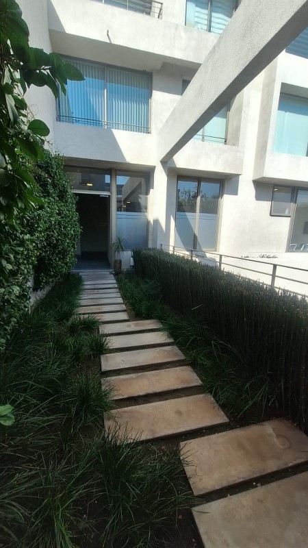 Amplia Oficina Dos Ambientes en Maipú