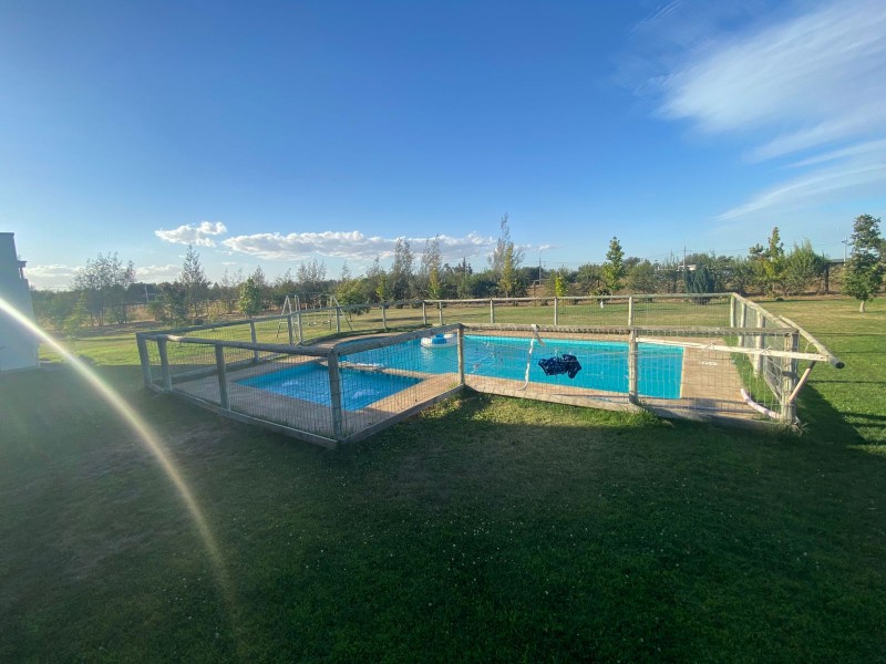 Hermosa Parcela Con Casa de 2 Pisos en Arriendo, 6D5B+E!