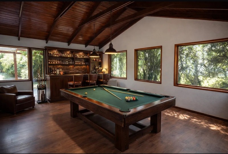 Parcela Con Casa Estilo Colonial 5D4B+E !!!