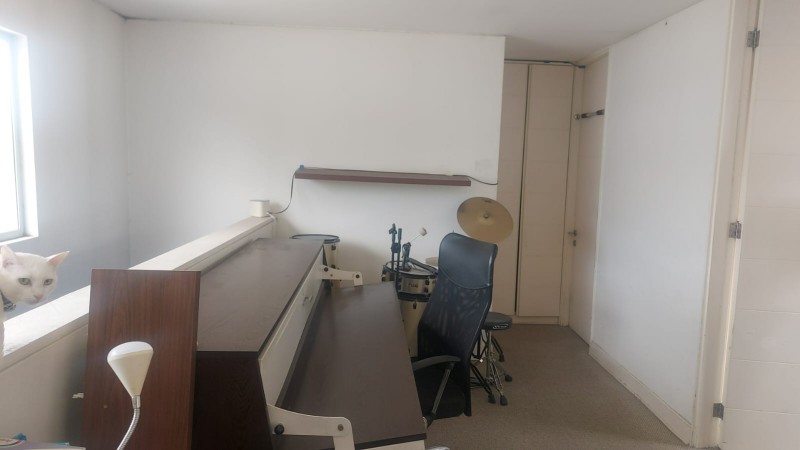 Hermosa Casa Esquina en Colina!