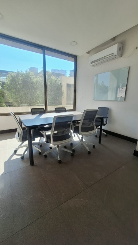 Amplia Oficina Dos Ambientes en Maipú