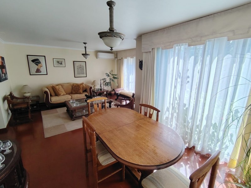 Hermosa Casa de 2 Pisos 4D4B+E+B