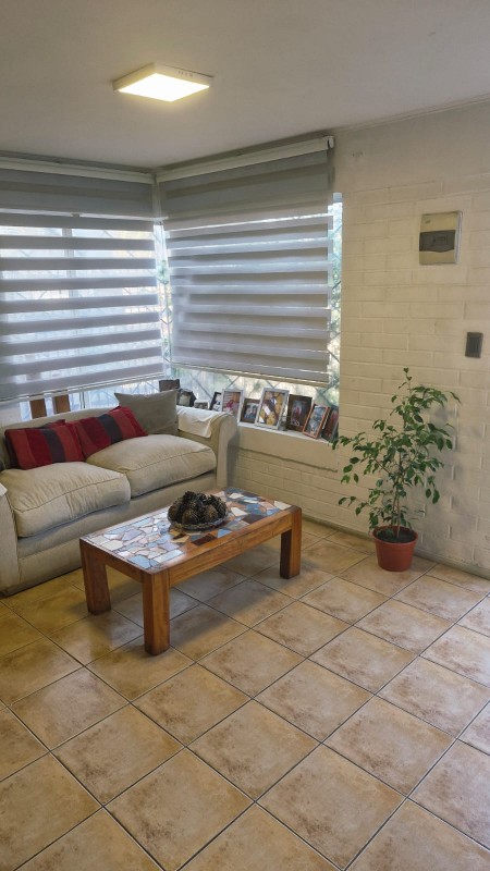 Oportunidad Casa de 3 Pisos Semi Amoblada