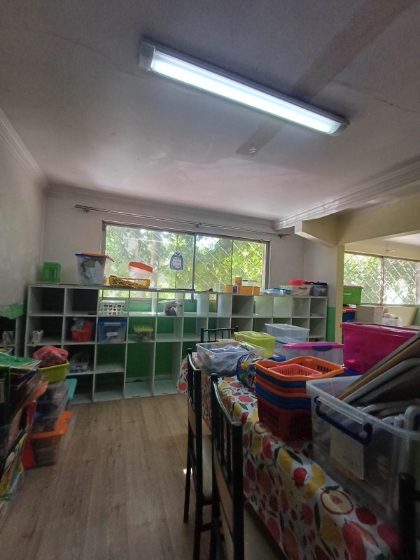 Hermosa Casa Comercial 5D3B Conchali en Venta