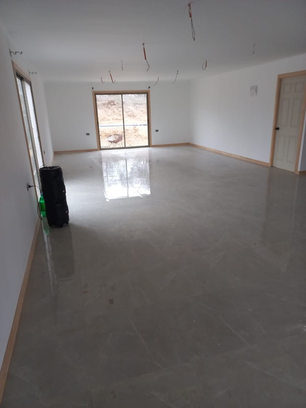 Parcela de 5000M2 Con Amplia Casa !!!