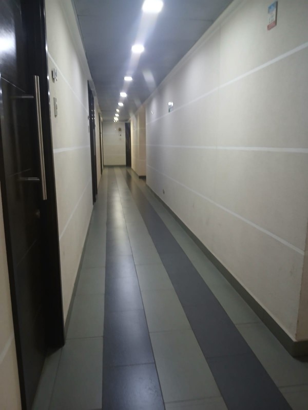 Vende Ofic 1 Privado-1Baño Metro Padre Hurtado