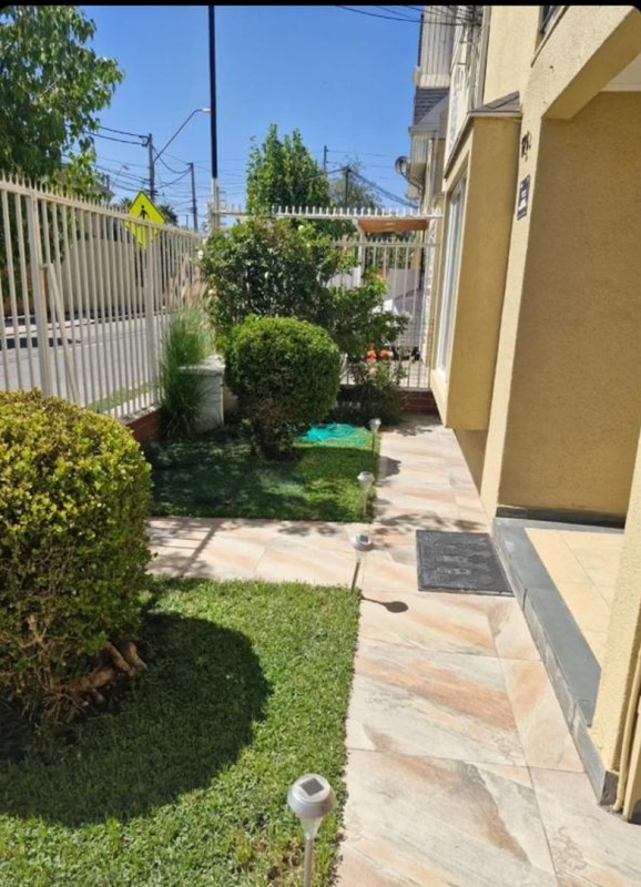 Oportunidad Bella Casa en Sector de Maipu!!! 4D4B