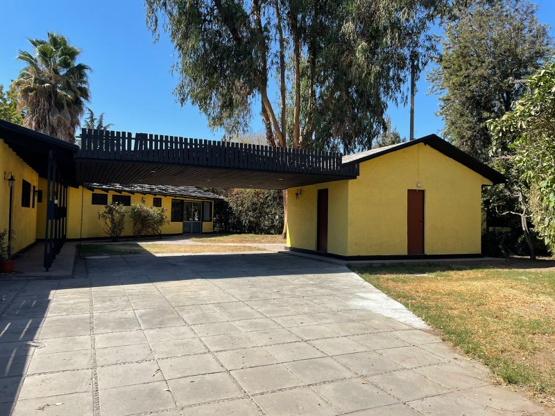 Parcela Con Casa Estilo Colonial 5D4B+E !!!