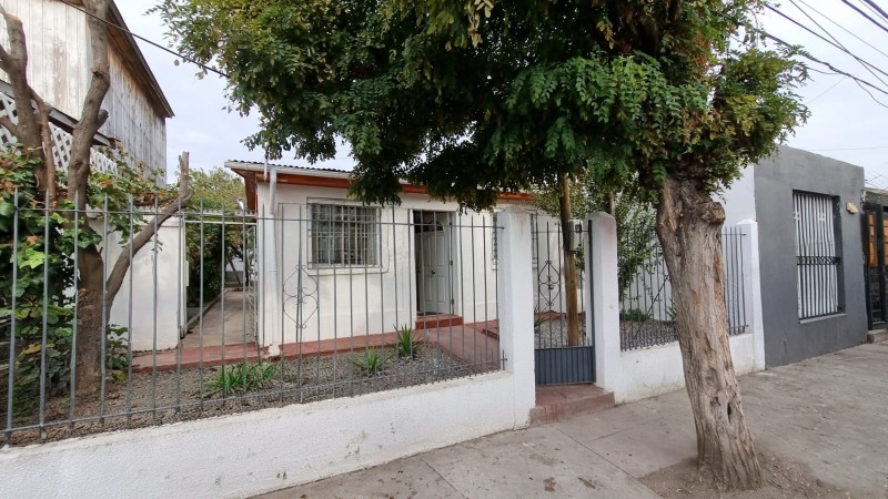 Casa Completamente Remodelada 2D1B+1E, el Bosque