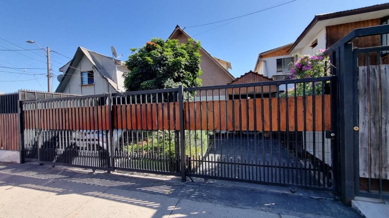 Hermosa Casa 2 Pisos 3D2B+E+B