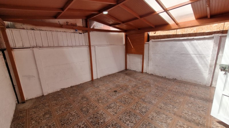 Hermosa y Amplia Casa de 2 Pisos 2D1B!!!