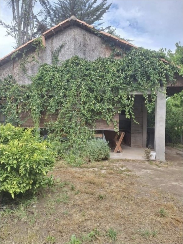 Hermosa Casa de 2 Pisos, 2D2B+E+B