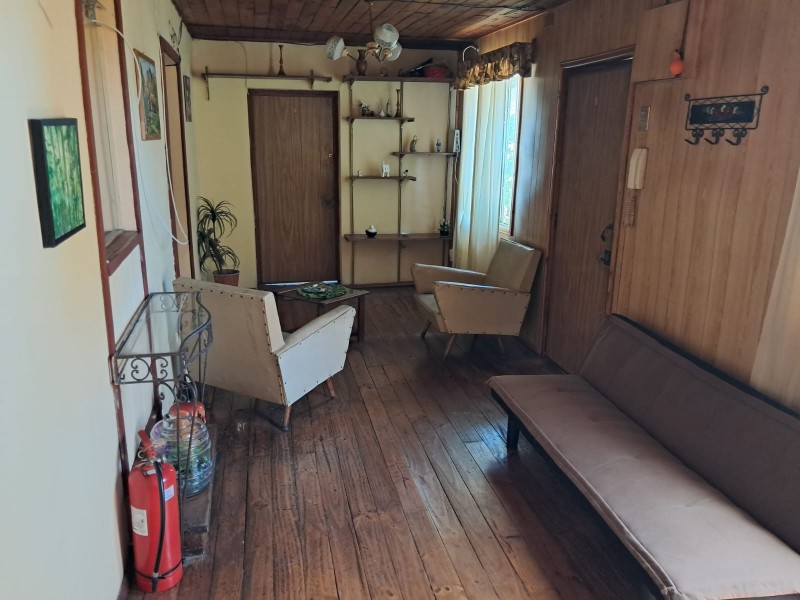 Amplia Casa Comercial