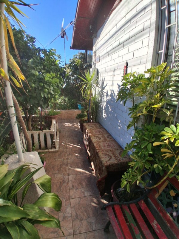 Amplia Casa Pareada en Qulpué 3D1B