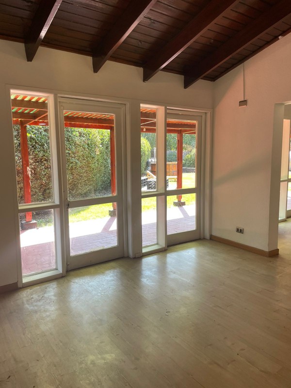 Parcela Con Casa Estilo Colonial 5D4B+E !!!