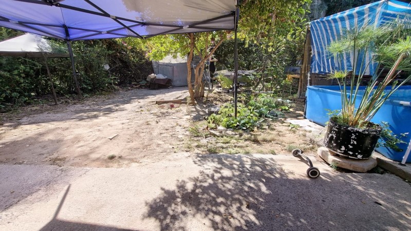 Terreno Urbano en Venta Con 3 Construcciones