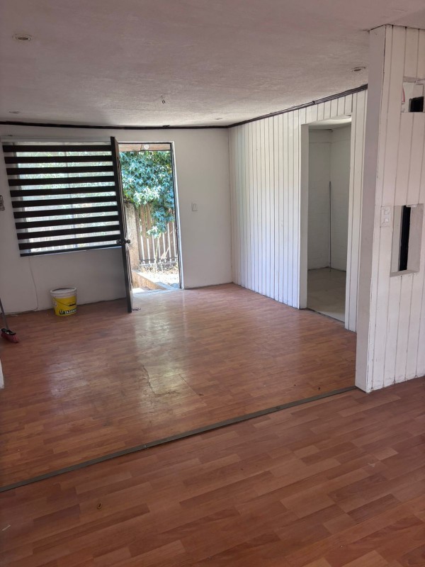 Casa Esquina 2 Pisos en Venta