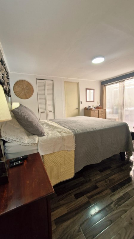 Oportunidad Casa de 3 Pisos Semi Amoblada