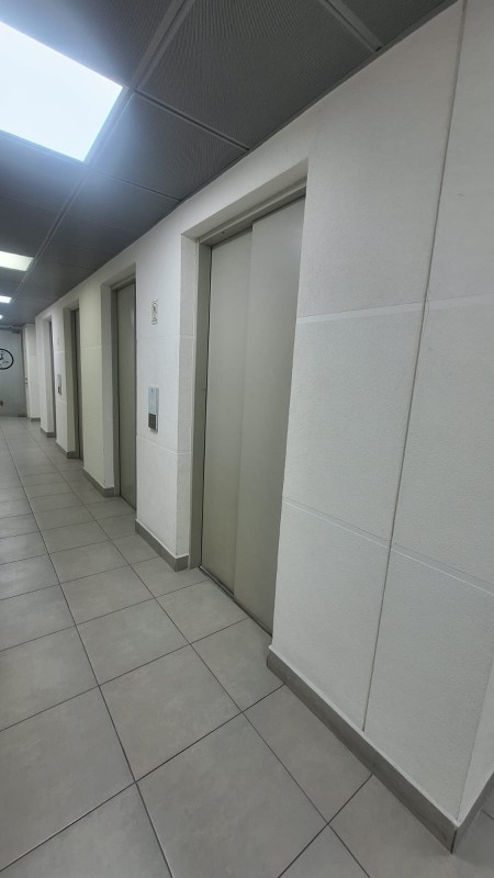 Amplia Oficina Dos Ambientes en Maipú