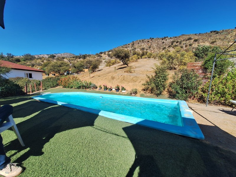 Parcela en Altos de Miraflores, Curacaví | 5D | Piscina |