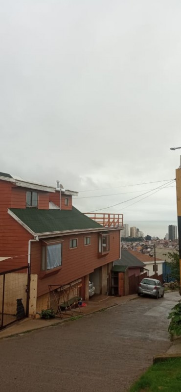 Amplia Casa de 2 Pisos en Arriendo , Viña del Mar!!!