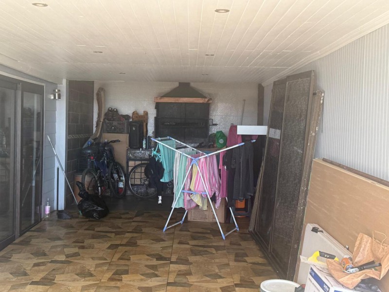 Hermosa Casa Esquina Ubicada en Sector Altos de Miramar 3D1B