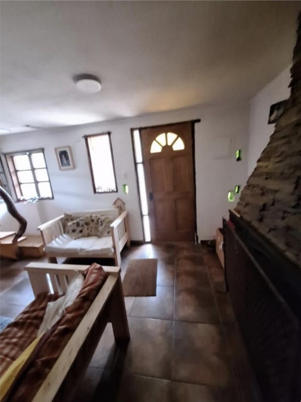 Hermosa Casa de 2 Pisos, 2D2B+E+B