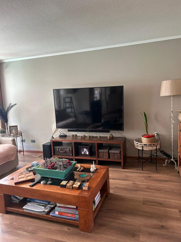 Hermosa Casa de 2 Pisos en Venta 4D3B+E!!!!