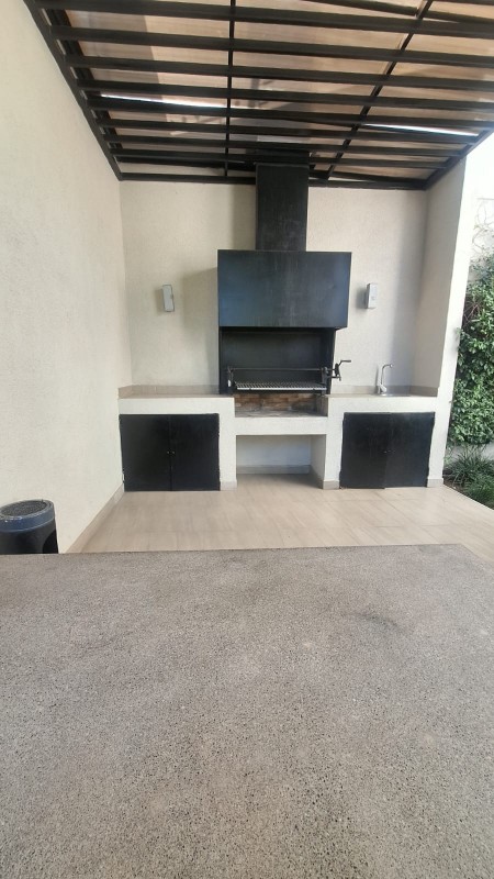 Amplia Oficina Dos Ambientes en Maipú