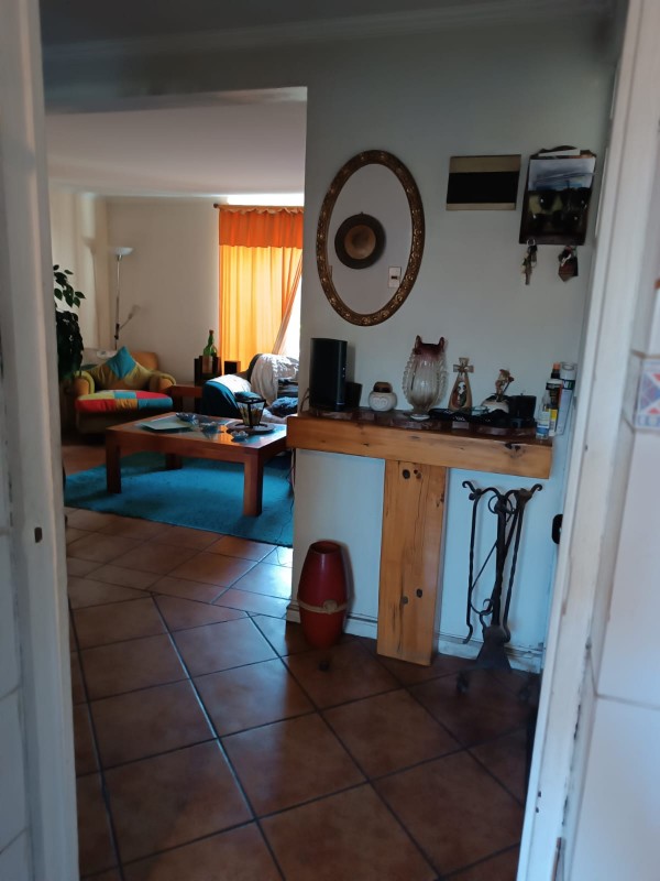 Oportunidad Amplia Casa de 3 Pisos en Maipu |5D4B