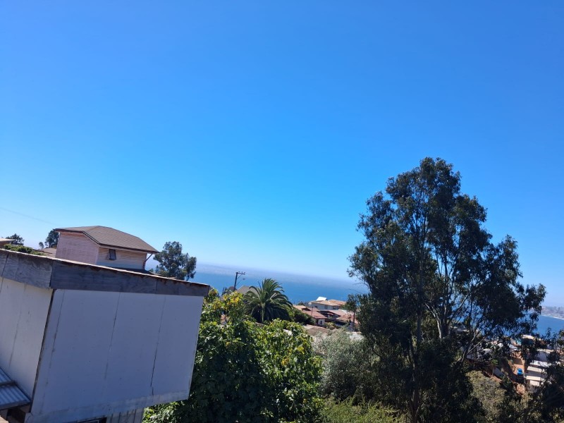 Arriendo Bella Casa Amoblada Con Vista Al Mar 2D1B+E