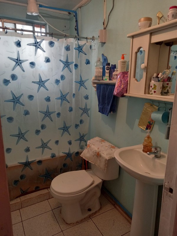 Casa 2 Pisos 3D1B, Valor Conversable !!! Linares