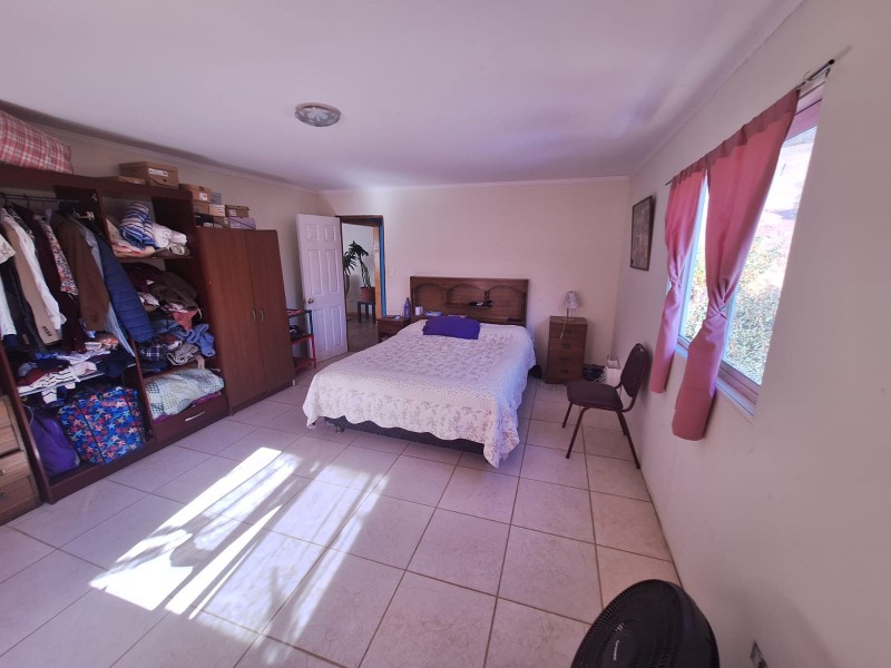 Parcela en Altos de Miraflores, Curacaví | 5D | Piscina |