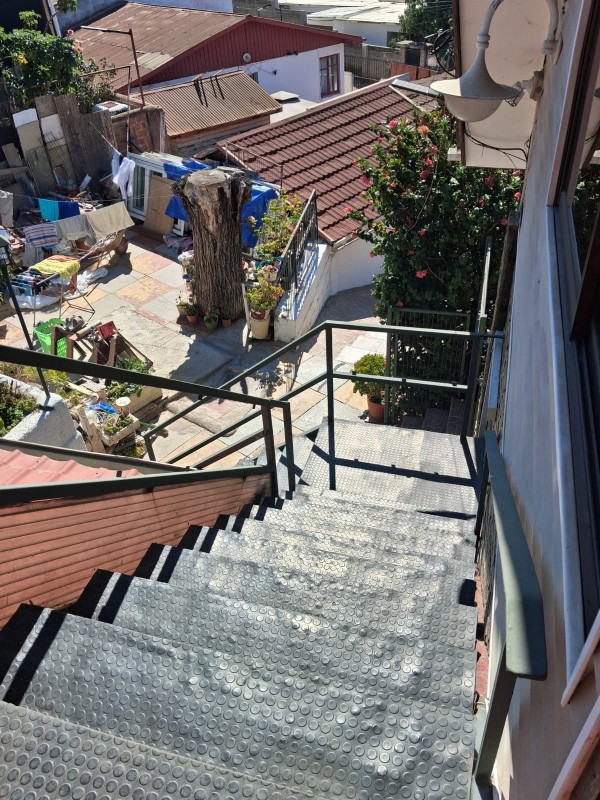 Se Arrienda Bella Casa en Segundo Piso, Quilpué
