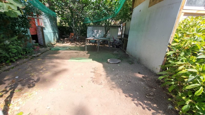 Terreno Urbano en Venta Con 3 Construcciones
