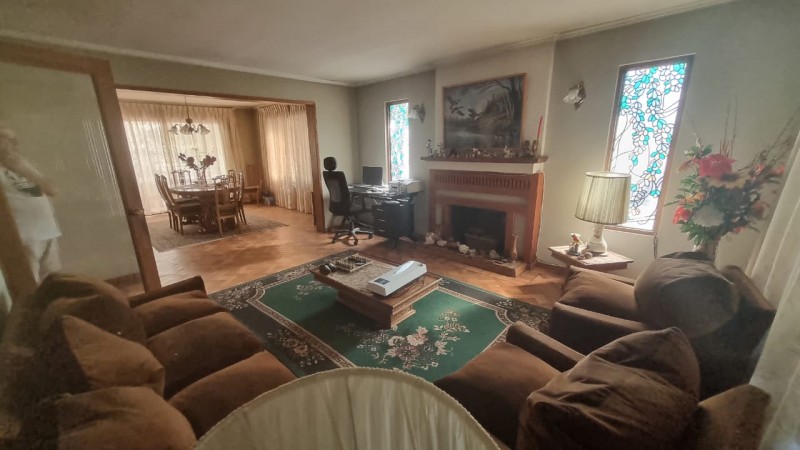 Terreno de 2450M2 Con 2 Casas!!!