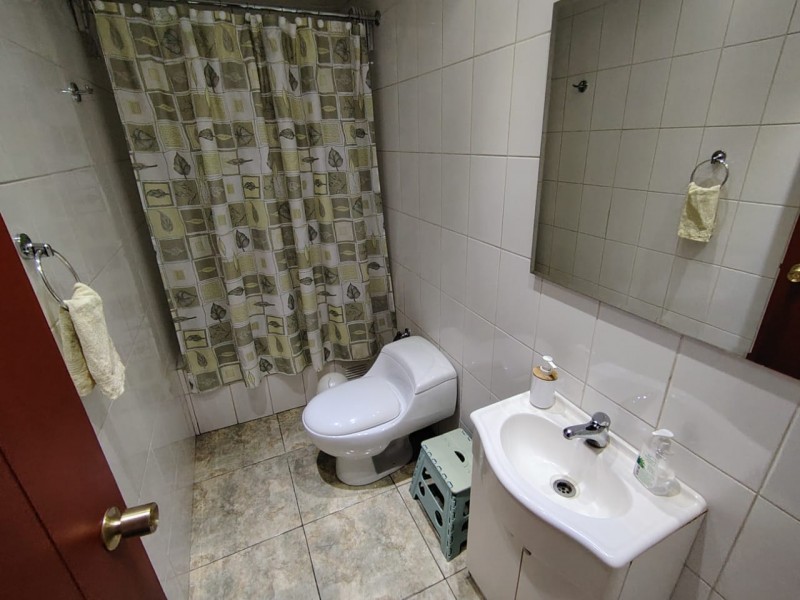 Hermosa Casa de 2 Pisos 4D4B+E+B