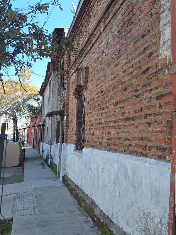 Oportunidad Propiedad en Esquina Divida en 2 Casas|5D2B|