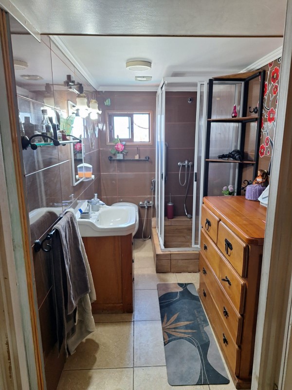 Amplio Local Comercial y Casa 6D5B en Padre Hurtado