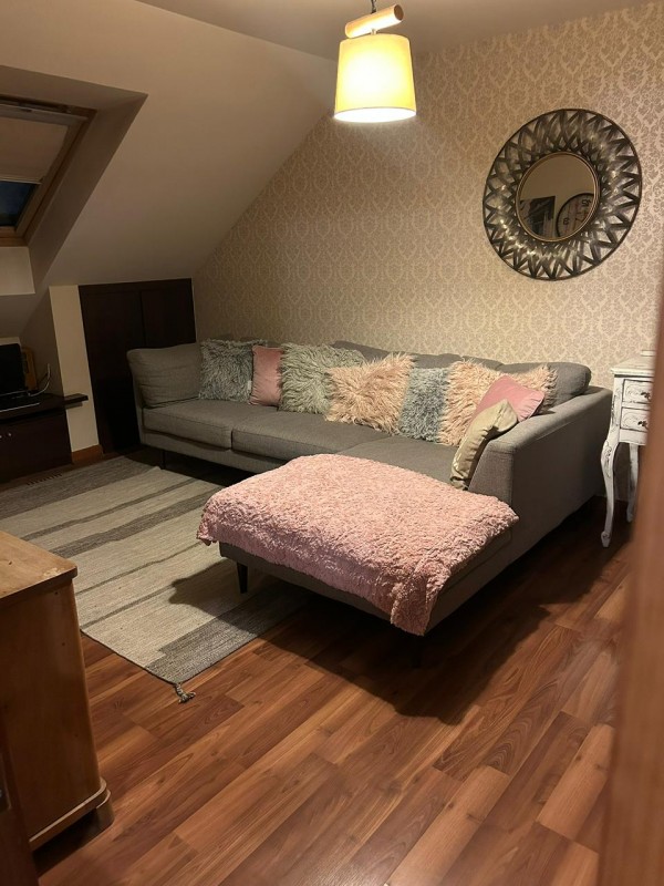 Hermosa Casa de 2 Pisos en Venta 4D3B+E!!!!