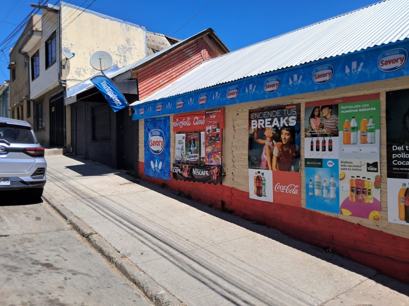 Amplia Casa Comercial