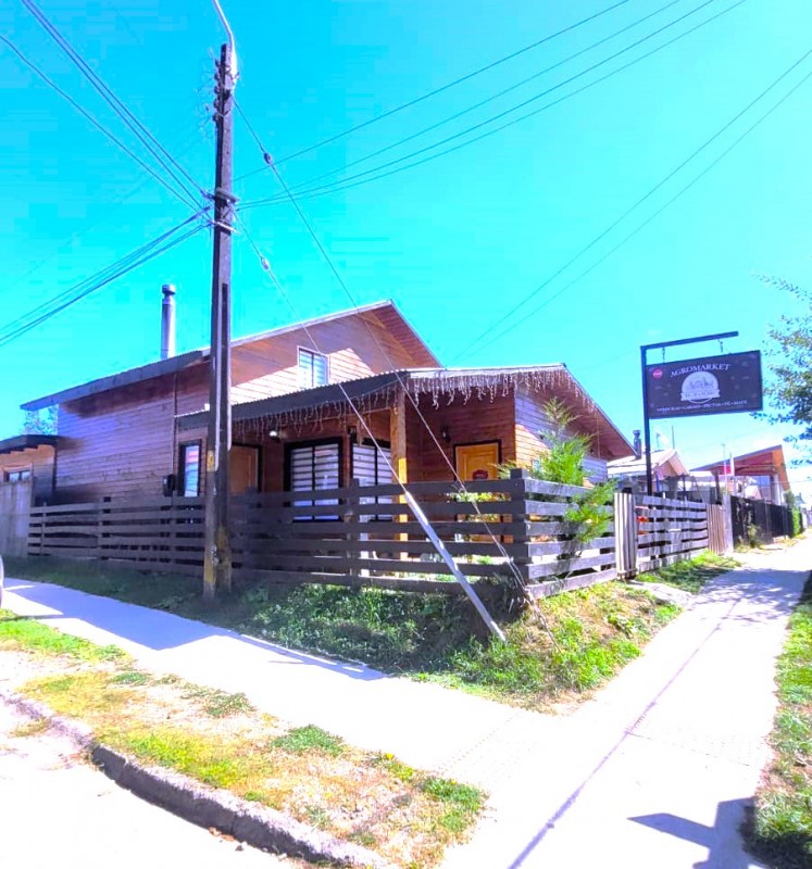 Acogedora Casa Esquina en Pleno Centro de Máfil
