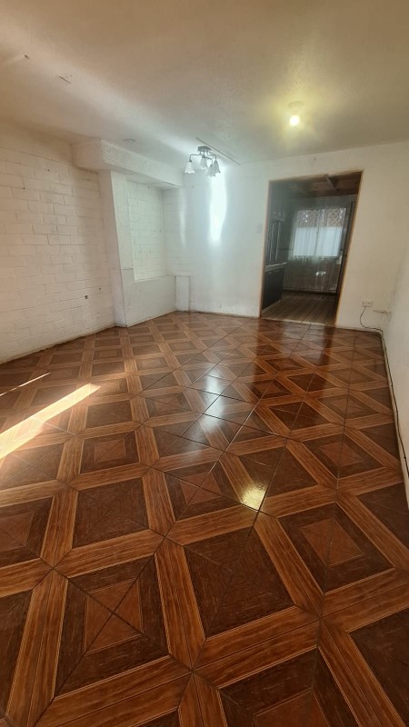 Amplia Casa de 2 Pisos 3D1B+E en Maipú
