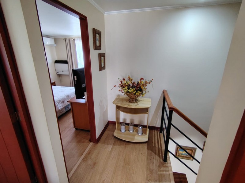 Hermosa Casa de 2 Pisos 4D4B+E+B