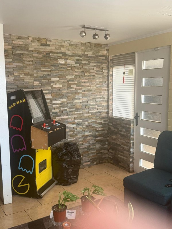 Hermosa Casa Esquina Ubicada en Sector Altos de Miramar 3D1B