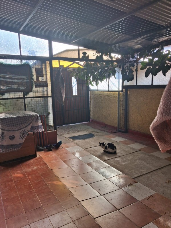 Amplia Casa Pareada en Qulpué 3D1B