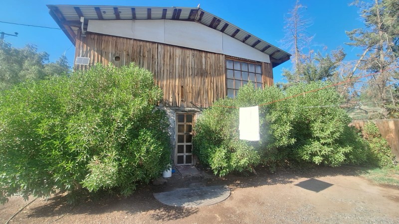 Parcela 2500M2 Con 3 Casas 2 Piscinas Valor Conversable