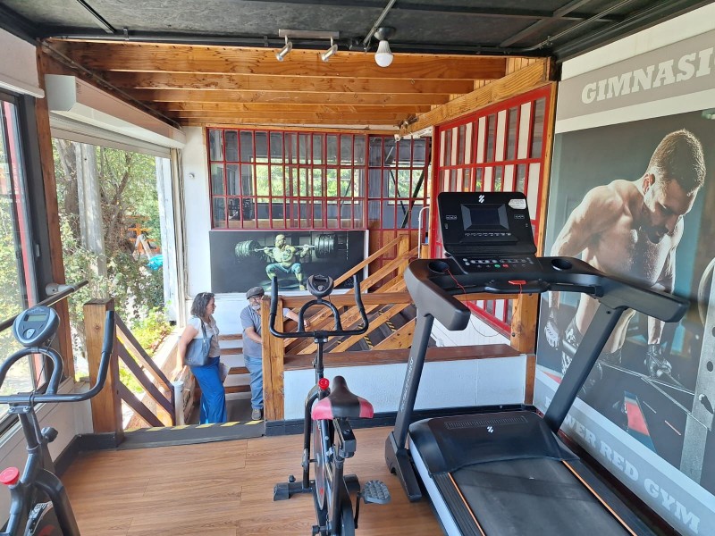 Amplio Local Comercial y Casa 6D5B en Padre Hurtado
