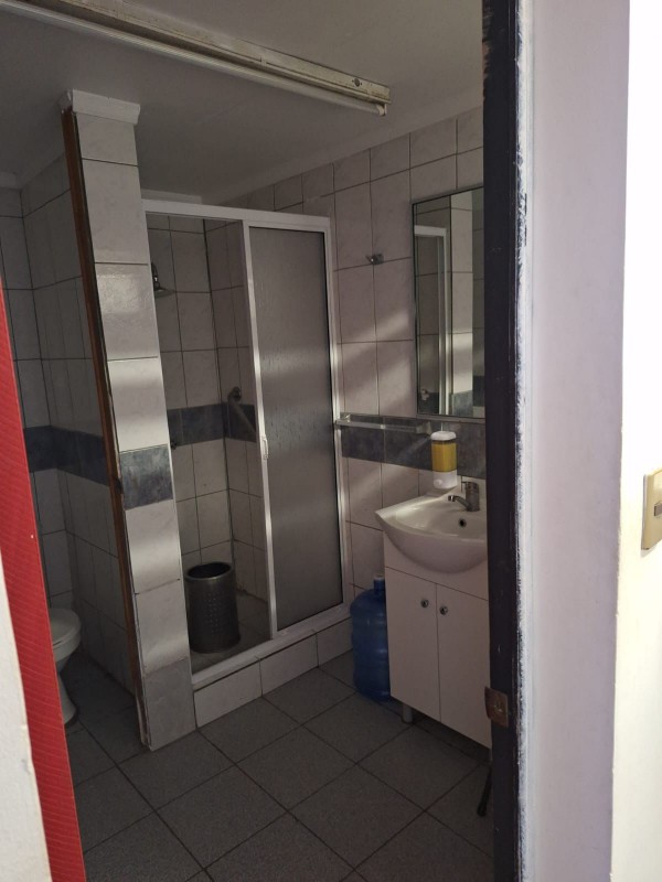 Amplio Local Comercial y Casa 6D5B en Padre Hurtado