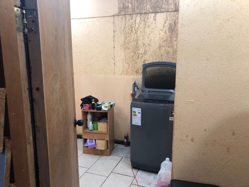 Acogedora Casa Esquina en Pleno Centro de Máfil